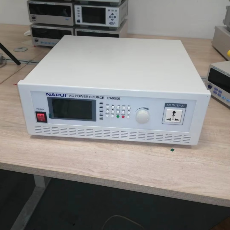 Regulowany zasilacz AC o zmien – Ac Power Supply recenzja i cena